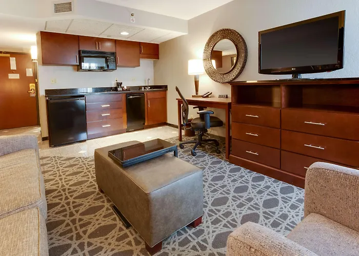 Drury Inn & Suites Louisville East
